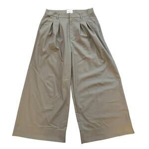 Camphor Wood Cropped Wide Pleated Green Grey Pants